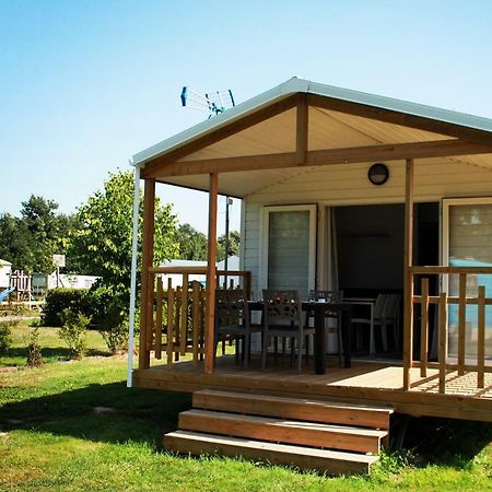 Camping Au Pré de l'Étang Sainte-Foy  Esterno foto