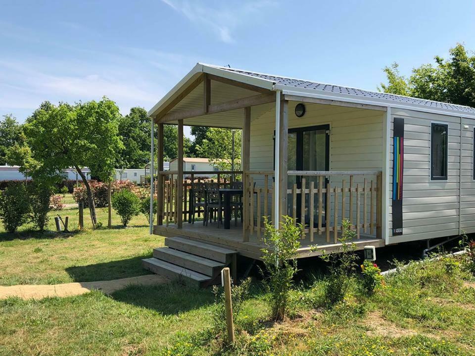 Camping Au Pré de l'Étang Sainte-Foy  Esterno foto